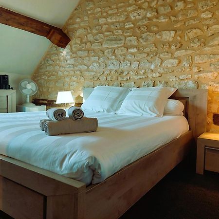 Domaine De La Haie Des Granges Menilles ภายนอก รูปภาพ