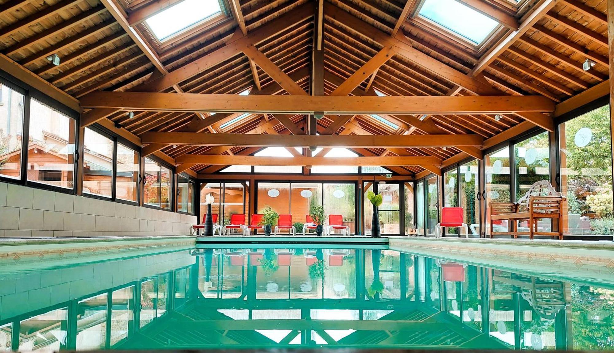 Domaine De La Haie Des Granges Menilles ภายนอก รูปภาพ